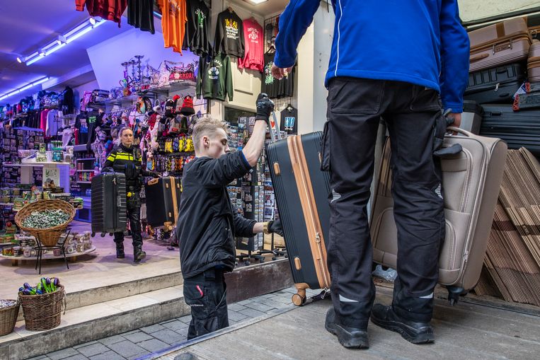 Dure tassen valse merkjes en veel te lange werktijden actie