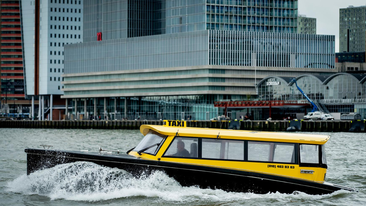 GroenLinks Friesland onderzoekt snelle watertaxi naar Amsterdam