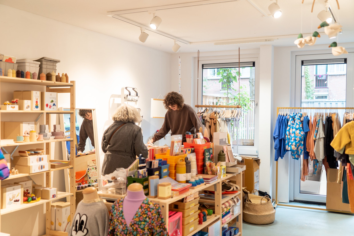 Belachelijk stropdas In zoomen Knappe koters: 8 winkels met de beste vintage kinderkleding van Amsterdam