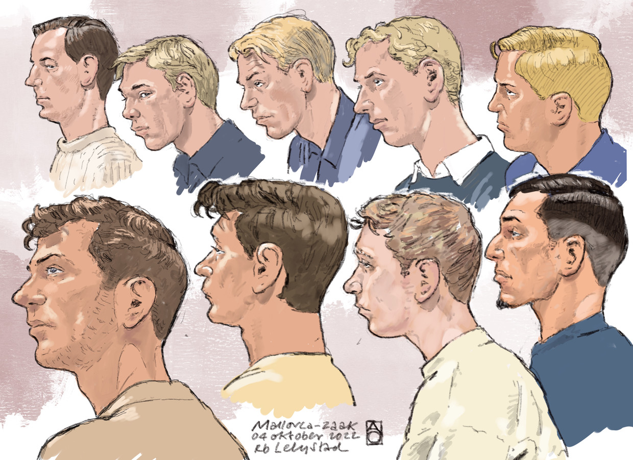Rechtbanktekening van (vlnr rij boven) Stan F., Martijn T., Lars van den H., Lukas O. en Daan van S. (vlnr rij onder) Kaan B., Mees T., Hein B. en Sanil B. Beeld ANP / ANP