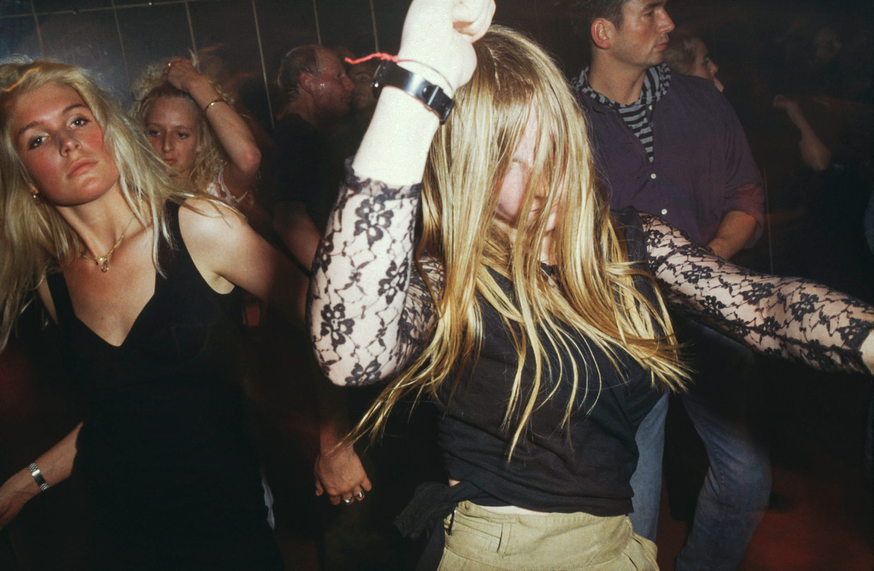 Het RoXY Archief lekker zweterige fotos van de club waar alles mocht