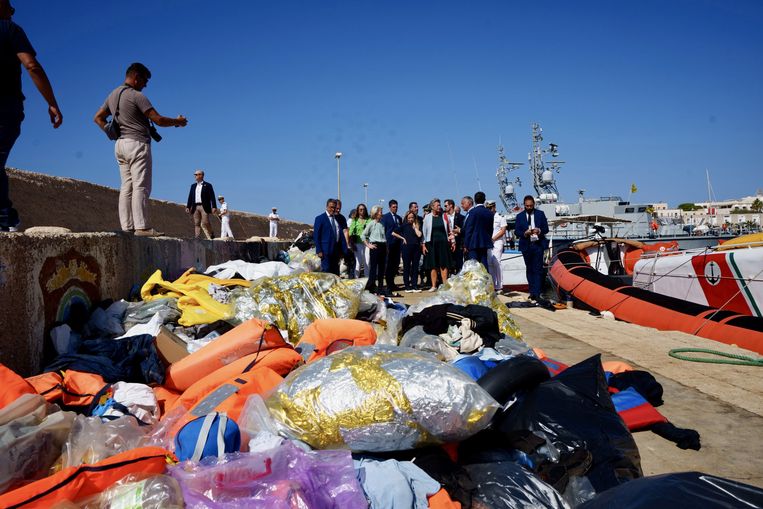 La guerra dei prezzi aumenta il flusso di profughi da Lampedusa: “concorrenza tra bande criminali”